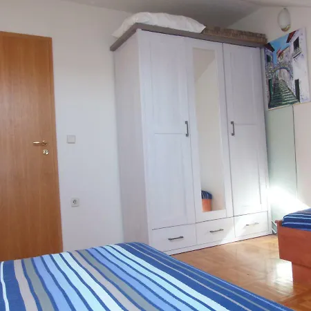 Sunny Island Apartment